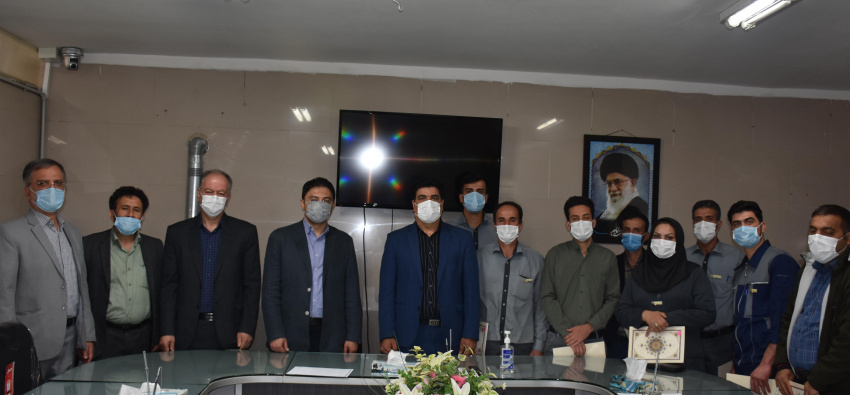 به مناسبت روز کارگر ، جهت تقدیر و تشکر از زحمات کارگران پرتلاش بیمارستان
