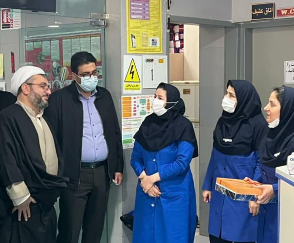 بازدید حجت الاسلام والمسلمین حاج آقا حسنوند مسئول محترم نهاد مقام معظم رهبری در دانشگاه علوم پزشکی بمناسبت ولادت حضرت زهرا س